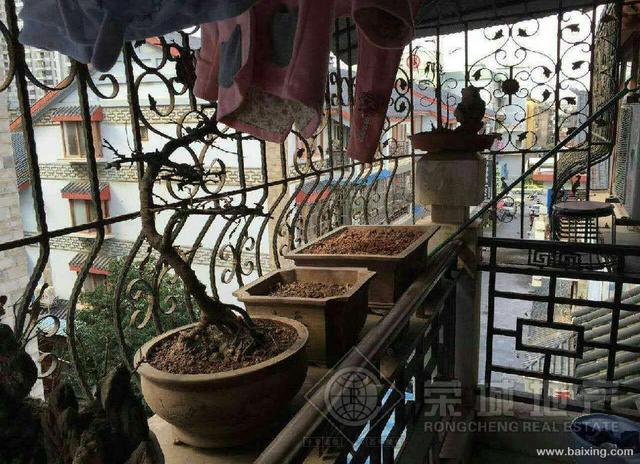 市中心,位置好,地段好,生活方便,临近一幼,四中
